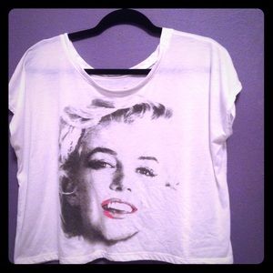 Marilyn Monroe graphic tee